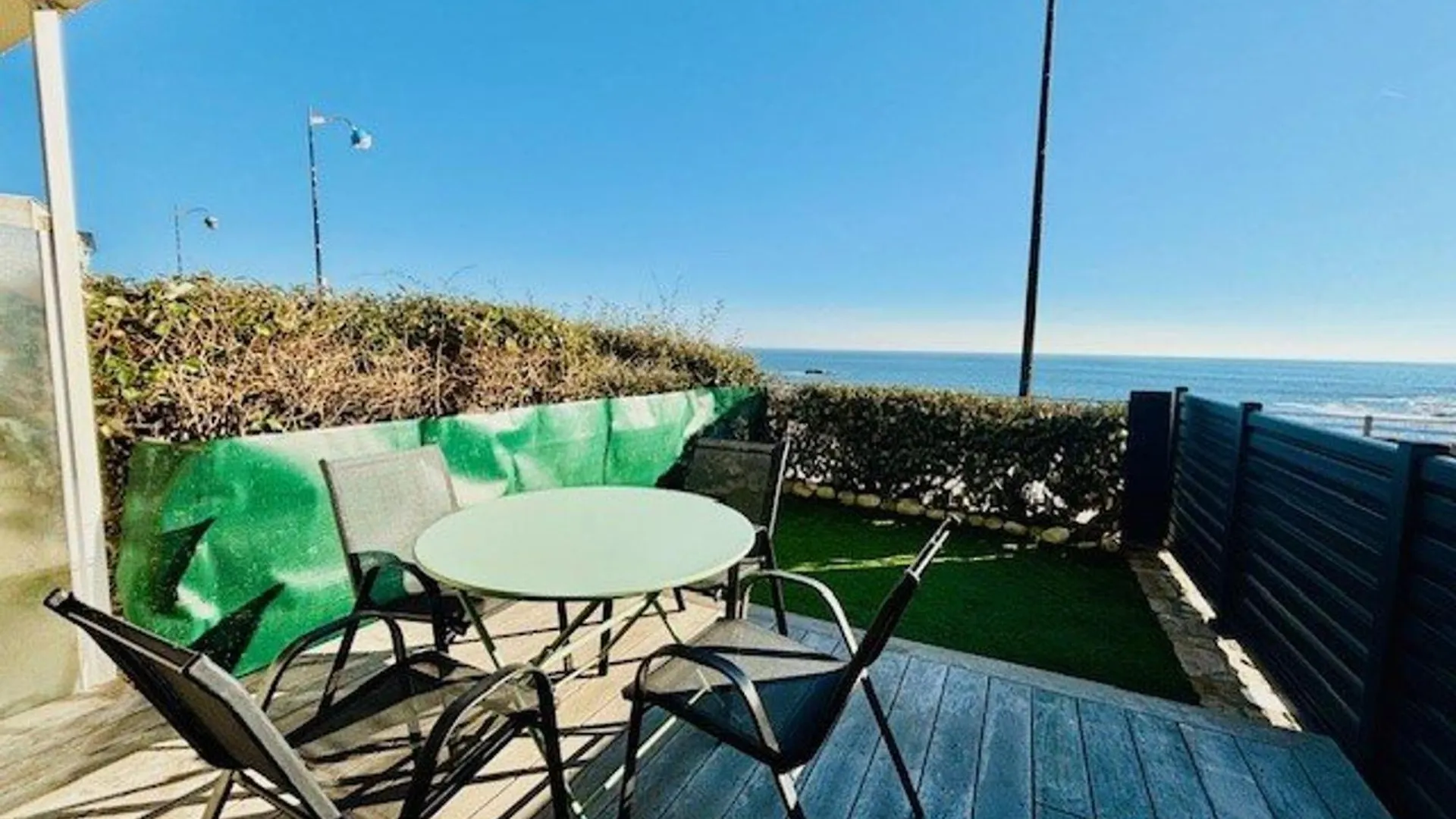 Appartamento Quiberon : 2 Pieces Avec Jardin Prive, Terrasse Et Parking A 2 Pas De La Cote - Fr-1-478-299 Francia